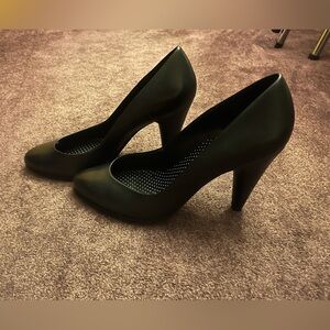 Classic Black Women's Heels size 10
